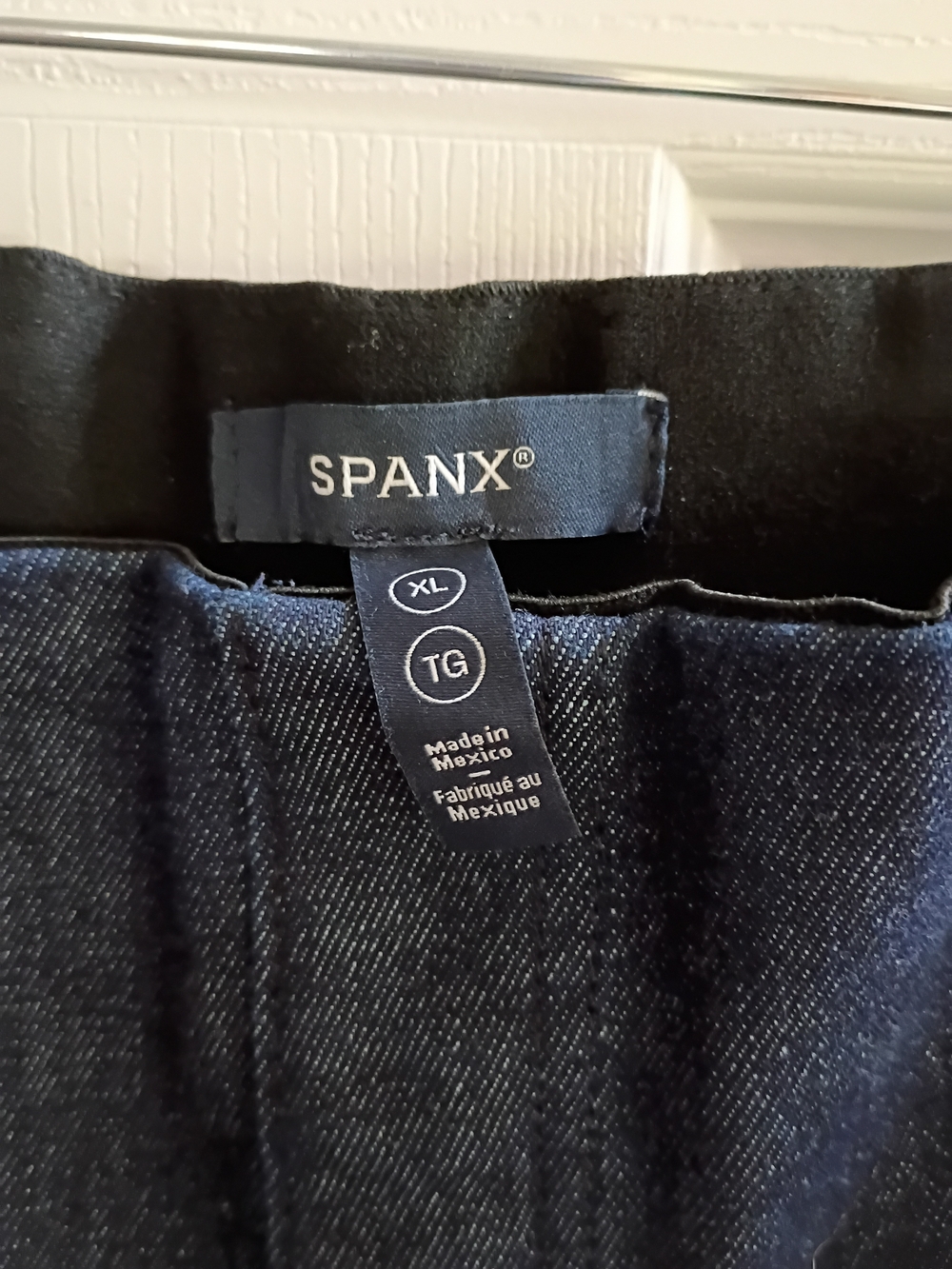 SPANX Women's Dark Blue Jeans - XL